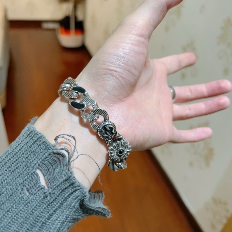 Gvc*1 bracelets